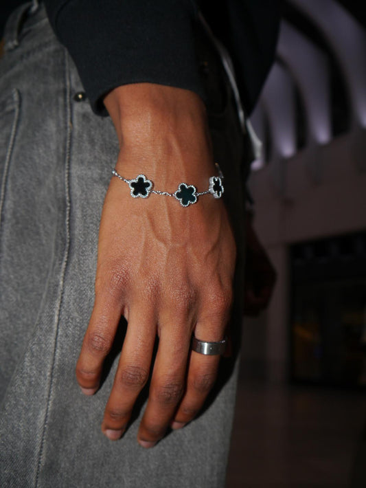 Clover bracelet